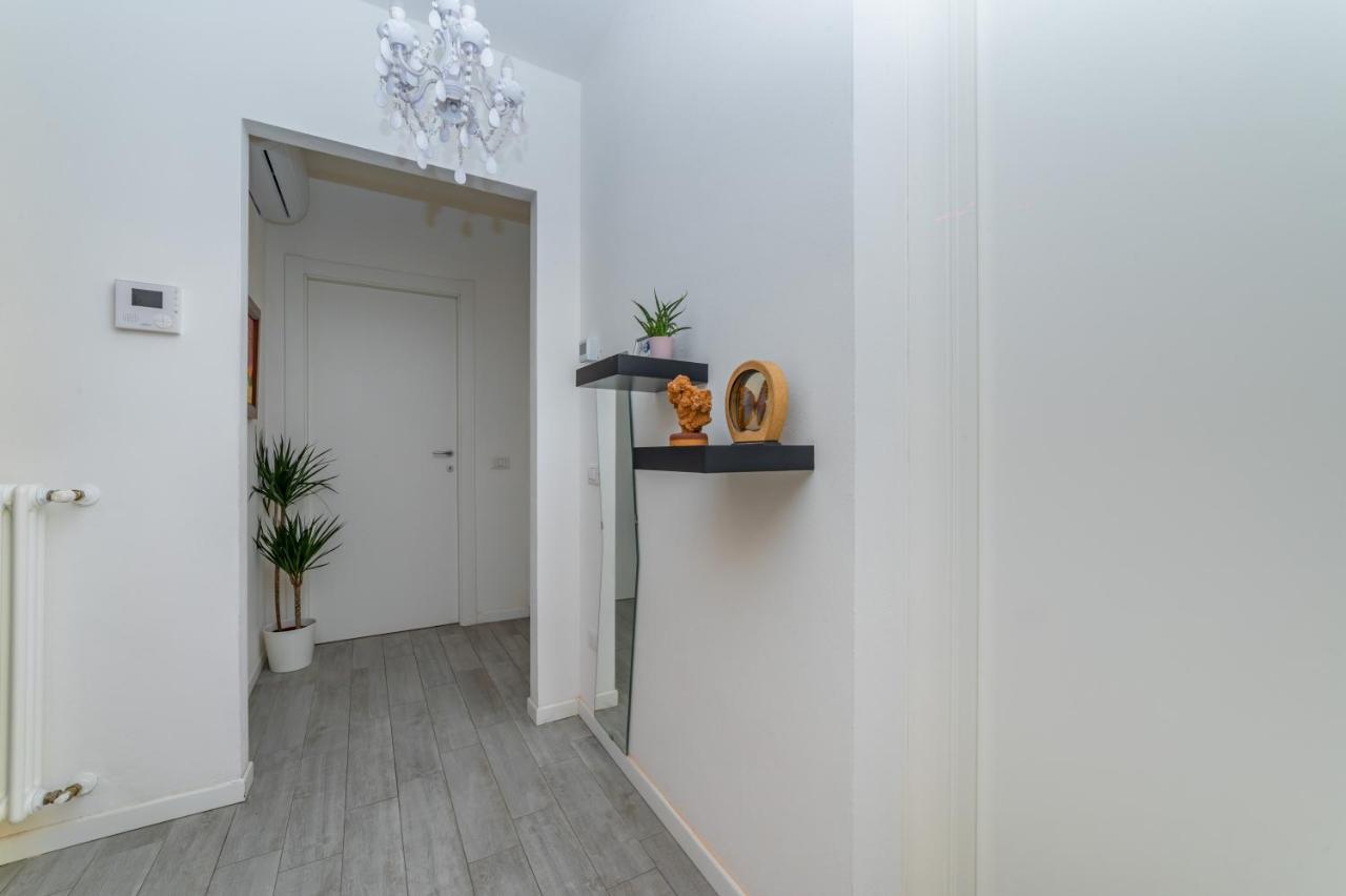 Parma Residential Apartment Con Balcone المظهر الخارجي الصورة